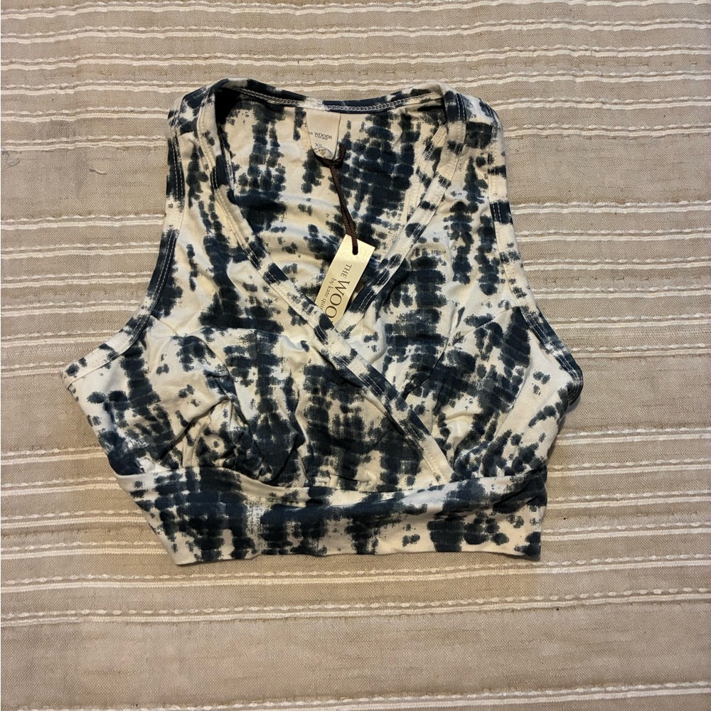 Kate Quinn sleep bra